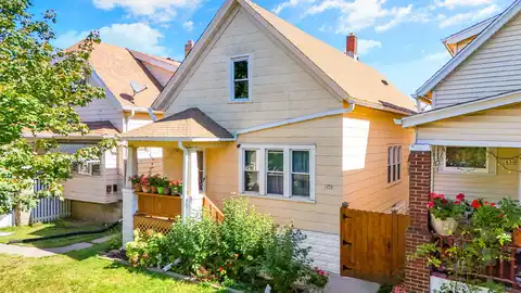 8Th, MILWAUKEE, WI 53215