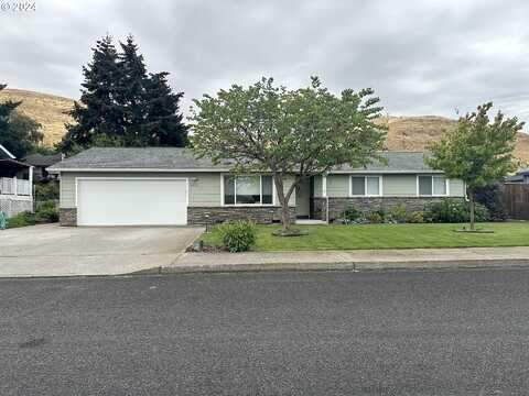 17Th, THE DALLES, OR 97058