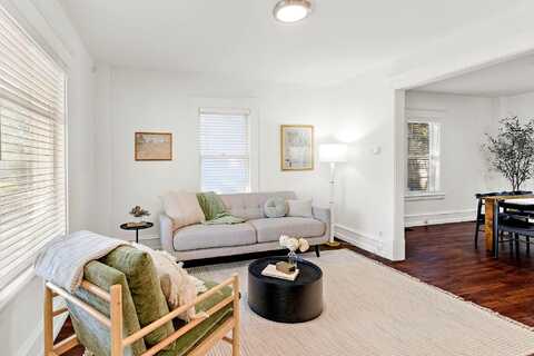Logan, MINNEAPOLIS, MN 55411