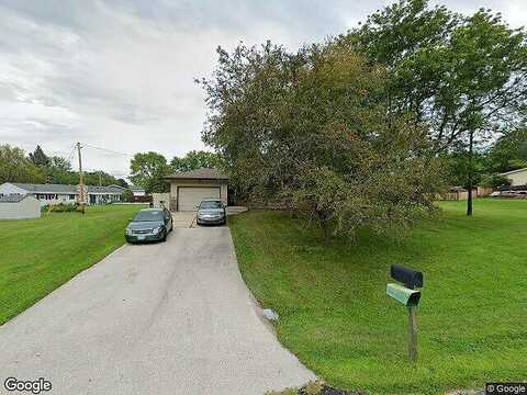 Sunny Dale, MENOMONEE FALLS, WI 53051