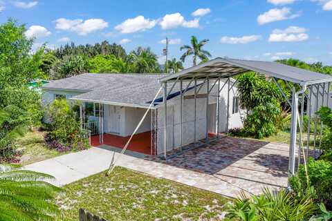 Pine, HOBE SOUND, FL 33455