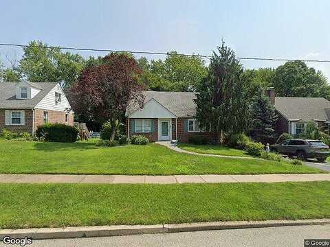 Rodmor, HAVERTOWN, PA 19083