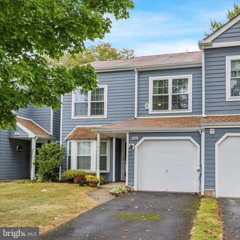 Trumbull, NEWTOWN, PA 18940