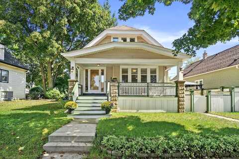 Kansas, MILWAUKEE, WI 53207