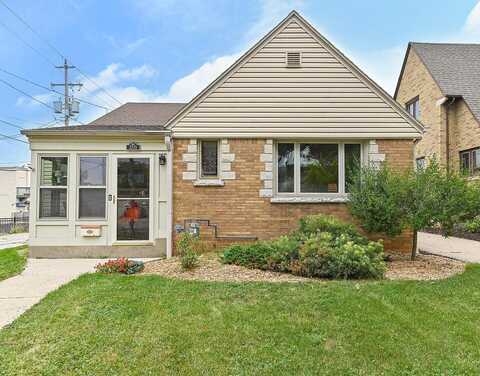 71St, MILWAUKEE, WI 53210