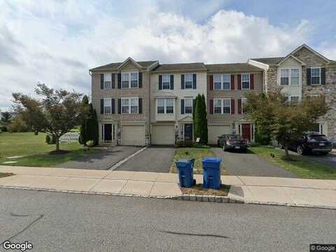 Savanna, POTTSTOWN, PA 19465