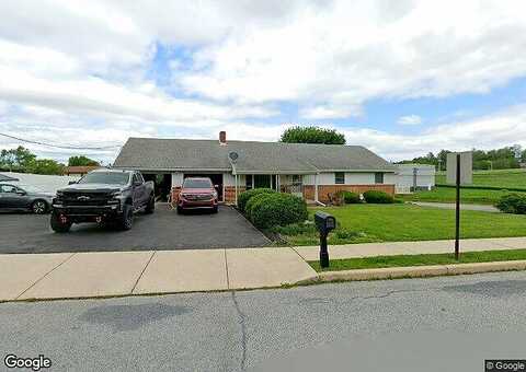 Lyman, WOMELSDORF, PA 19567