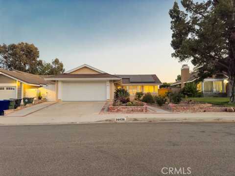 Dorothy, CANYON COUNTRY, CA 91351