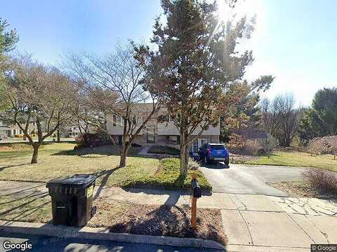 Hillock, READING, PA 19606