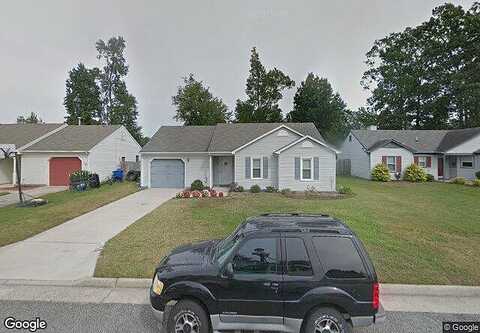 Michelle, NEWPORT NEWS, VA 23601
