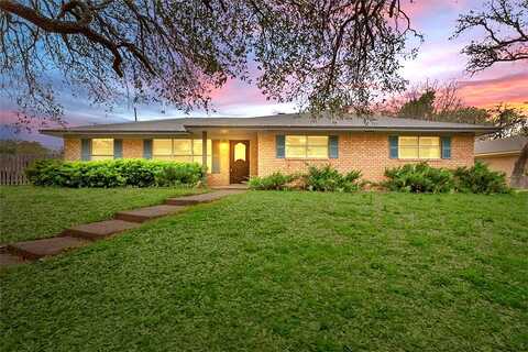 Topeka, WOODWAY, TX 76712