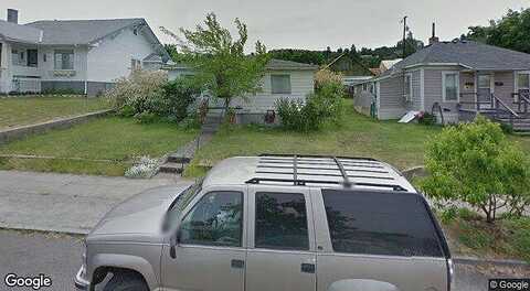 10Th, THE DALLES, OR 97058
