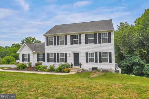 Lee, YORK, PA 17406