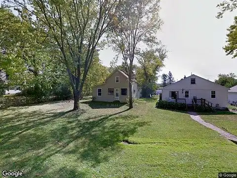 Oakton, PEWAUKEE, WI 53072