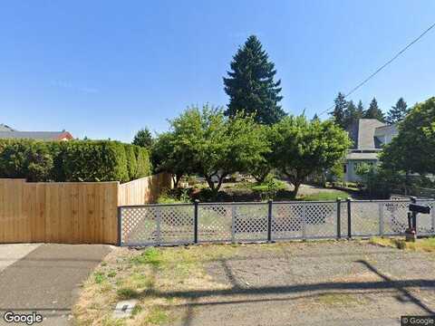 Strawberry, PORTLAND, OR 97267