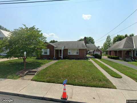 Maple, LITTLESTOWN, PA 17340