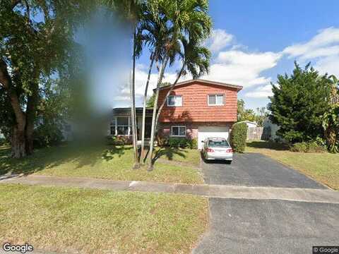 1St, PEMBROKE PINES, FL 33024