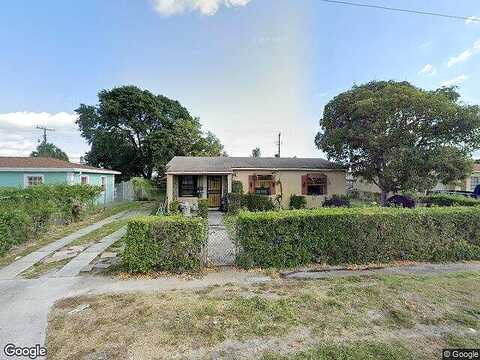 15Th, RIVIERA BEACH, FL 33404