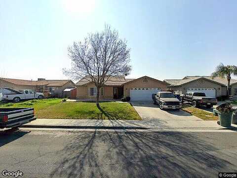 Avenida Castro, DELANO, CA 93215