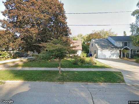 Alicia, APPLETON, WI 54914