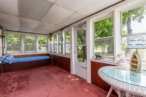 Lakeshore, ELKHORN, WI 53121