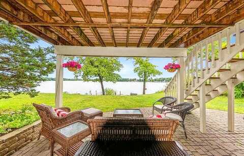 Spleas Skoney, EAST TROY, WI 53120