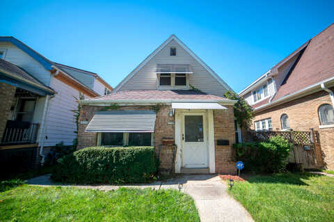 42Nd, MILWAUKEE, WI 53216