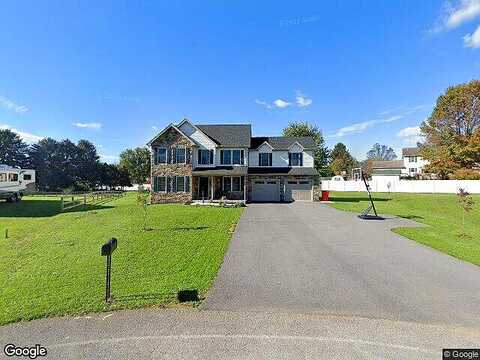 Victoria, SHIPPENSBURG, PA 17257