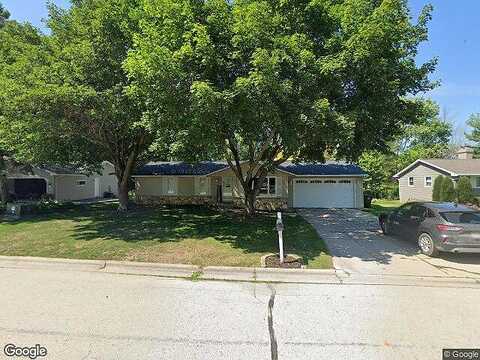 Leona, GREEN BAY, WI 54313