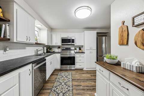 13Th, SHAKOPEE, MN 55379