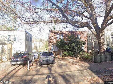 Colonial, ARLINGTON, VA 22209