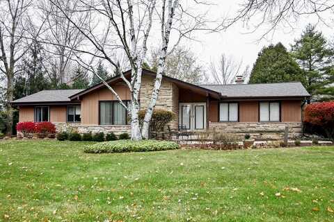 River Oaks, MEQUON, WI 53092
