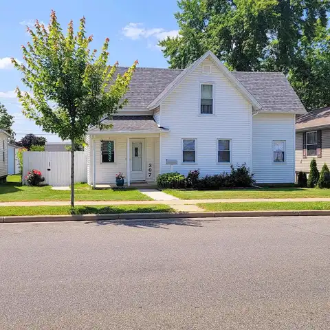 Hollister, TOMAH, WI 54660