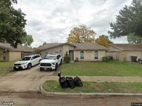 Dell Oak, GARLAND, TX 75040