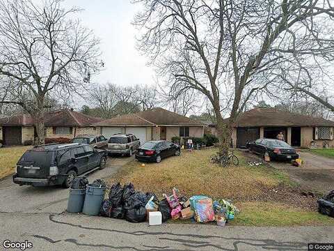 4Th, LA PORTE, TX 77571