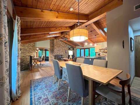 Deerpath, MIDDLETON, WI 53562