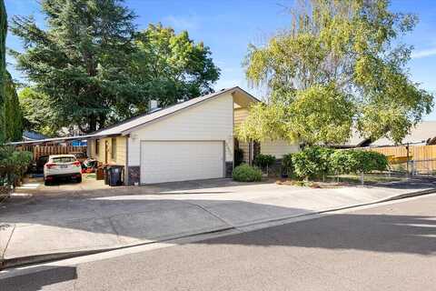 Pinebrook, MEDFORD, OR 97504