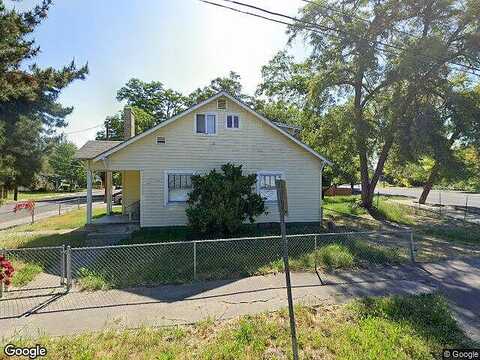 Cottage, MEDFORD, OR 97504