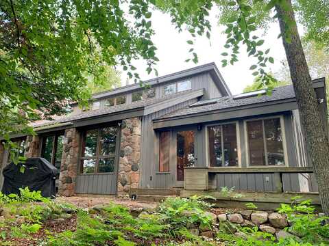 Viola, PRESQUE ISLE, WI 54557