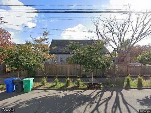 17Th, PORTLAND, OR 97202