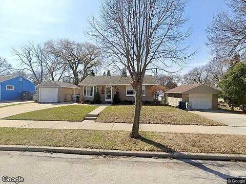 Euclid, MILWAUKEE, WI 53219