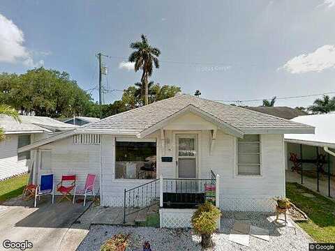 Oak, BRADENTON, FL 34208