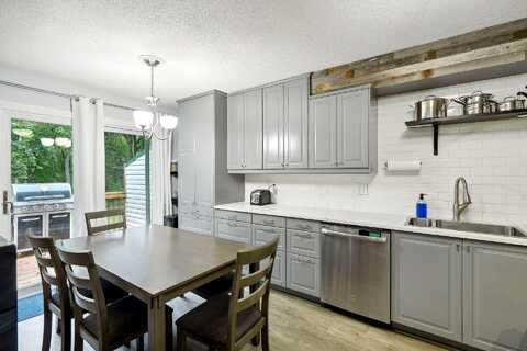 Everton, SAINT PAUL, MN 55124