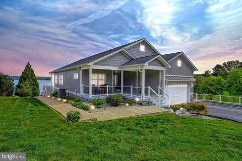 Oak Grove, MINERAL, VA 23117