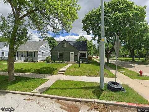 87Th, MILWAUKEE, WI 53222
