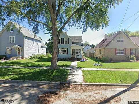 Edward, BURLINGTON, WI 53105