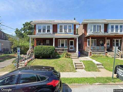 Lindsay, CHESTER, PA 19013