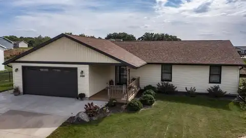 Mayek, WAUPACA, WI 54981