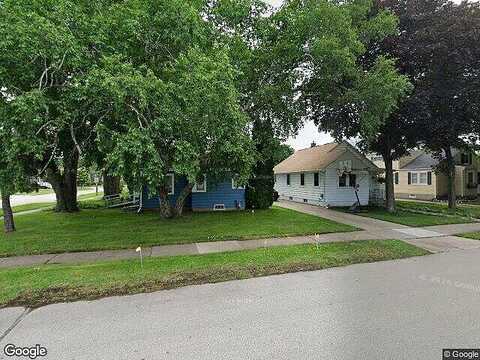 Western, OSHKOSH, WI 54901