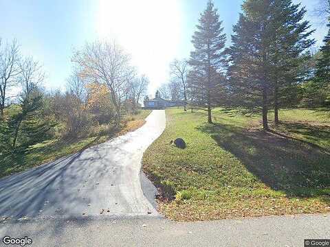 Cloverleaf, PEWAUKEE, WI 53072